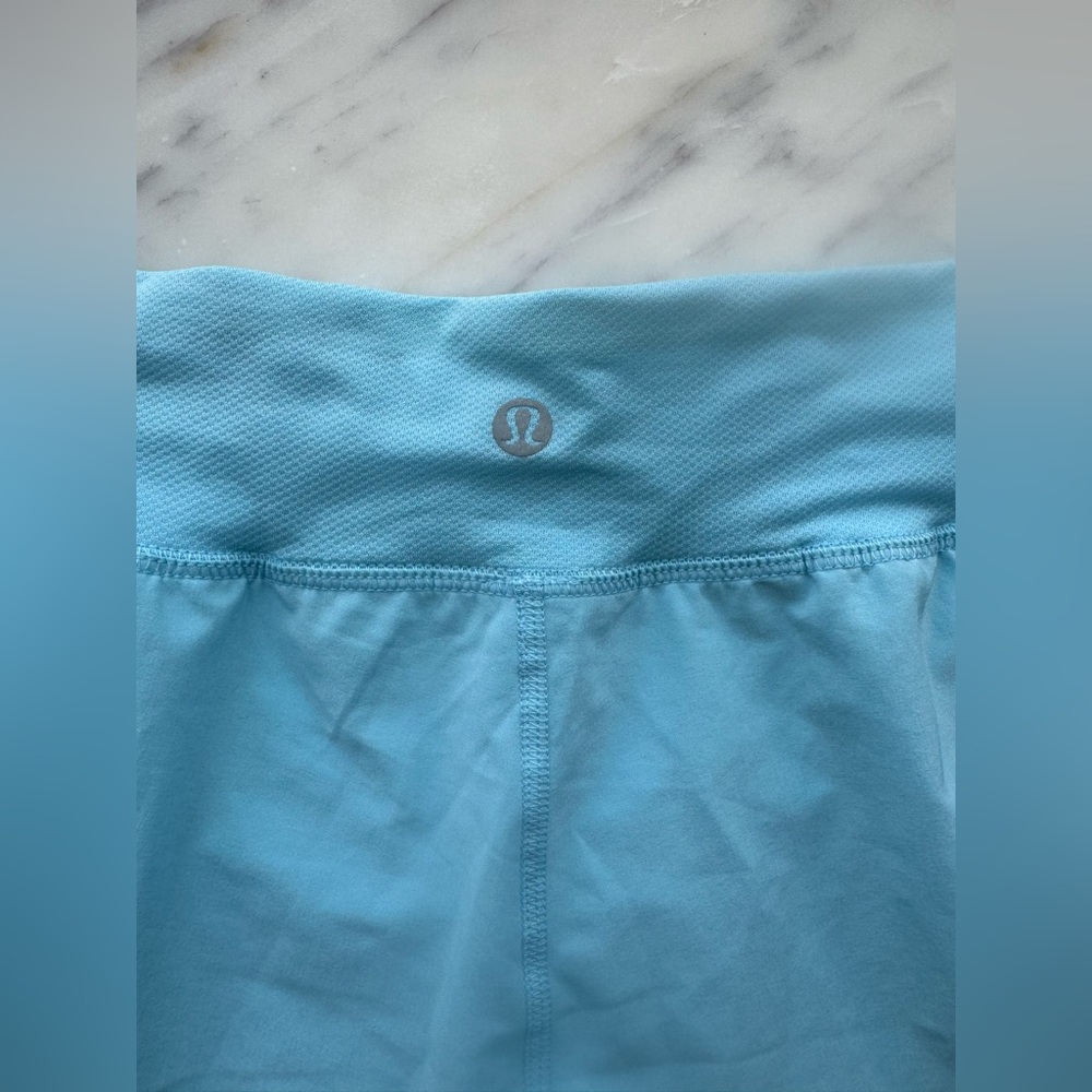 NWOT lululemon HR find your pace shorts sz 8 in blue chill (RARE/DISCONTINUED) - Picture 10 of 13